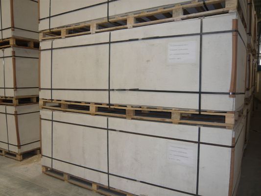 دستگاه وکیوم فرمینگ پلاستیک با منبع هوای 0.8 - 1 مگاپاسکال، توان گرمایشی 48 / 68 کیلووات