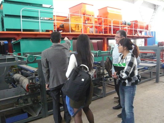 دستگاه ساخت کاشی سقف با لایه حفظ حرارت برای ساخت مصالح ساختمانی